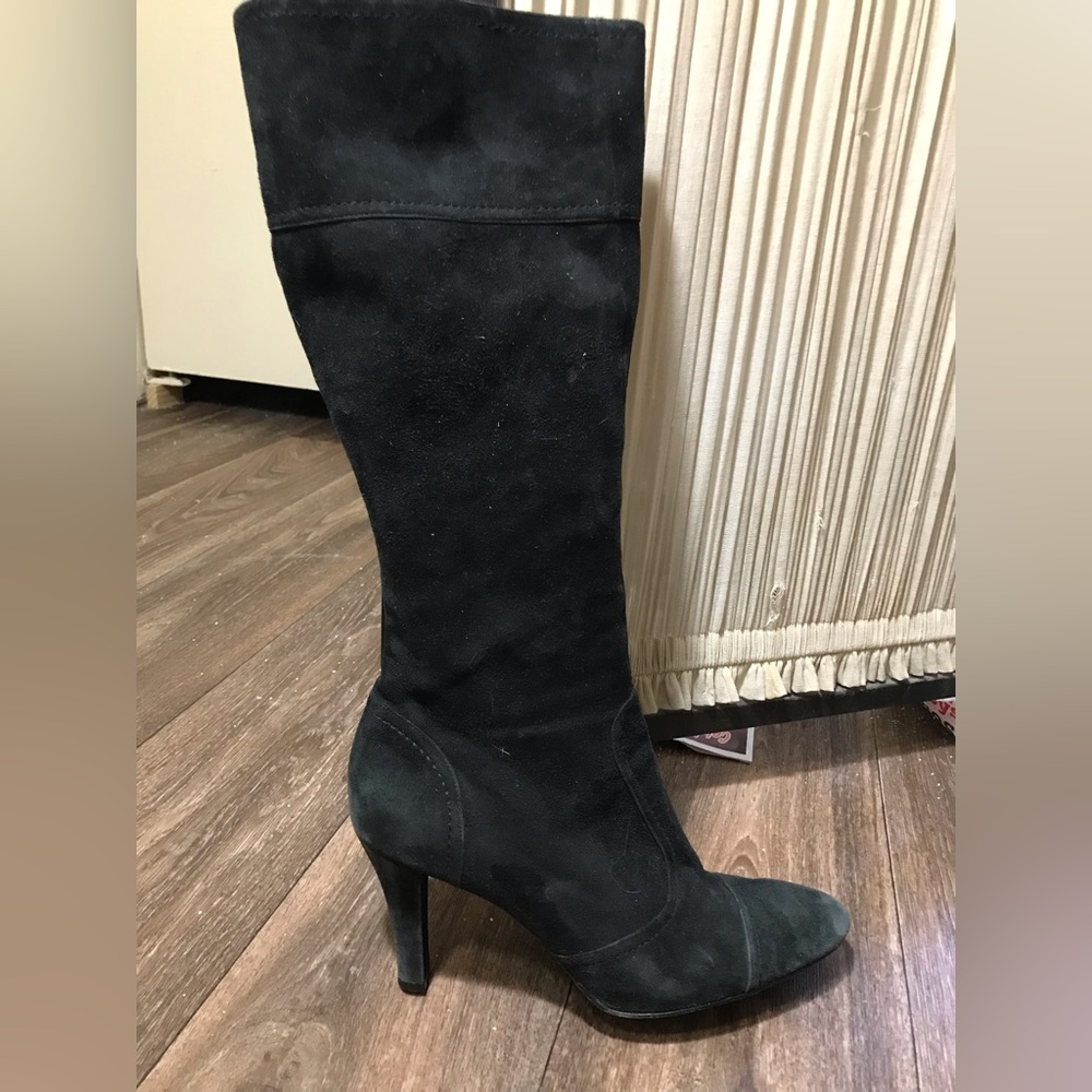 Y2k black suede three inch heel, size 9 knee high